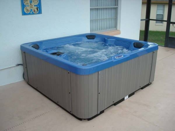 The Hot Tub - ready for action!!