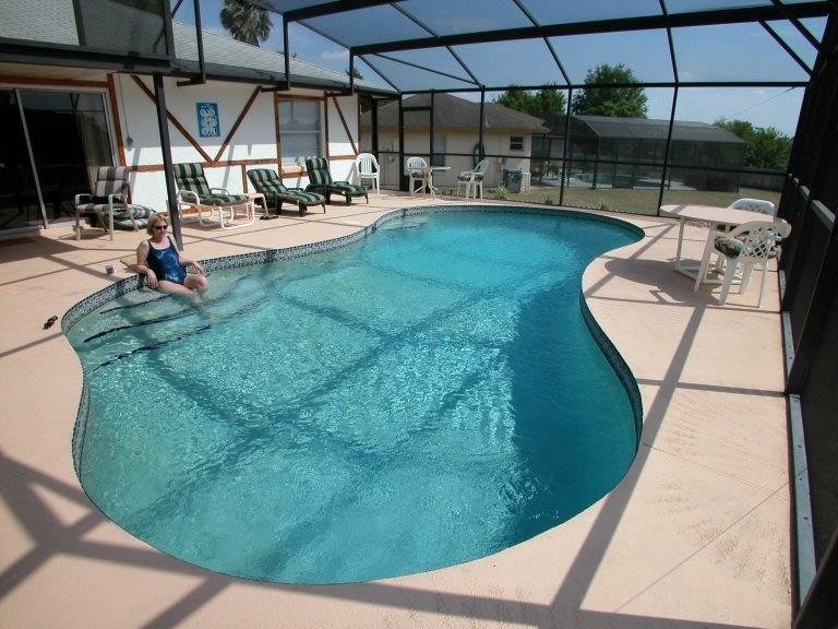 Large SW Facing Pool